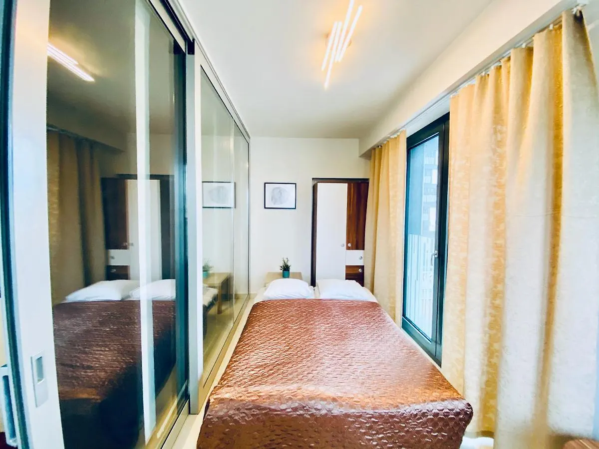 Apartment Ferienwohnung ART Garden Towers Prag Tschechische Republik